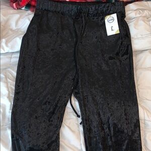 Black velvet joggers large